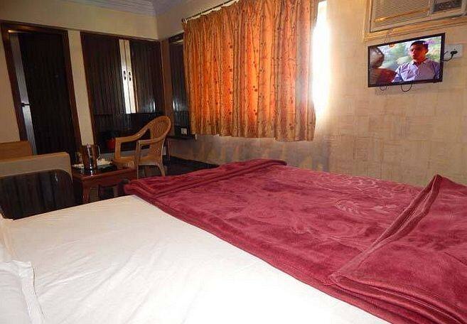Woodstay Dharam Karan Road, Hyderabad 5